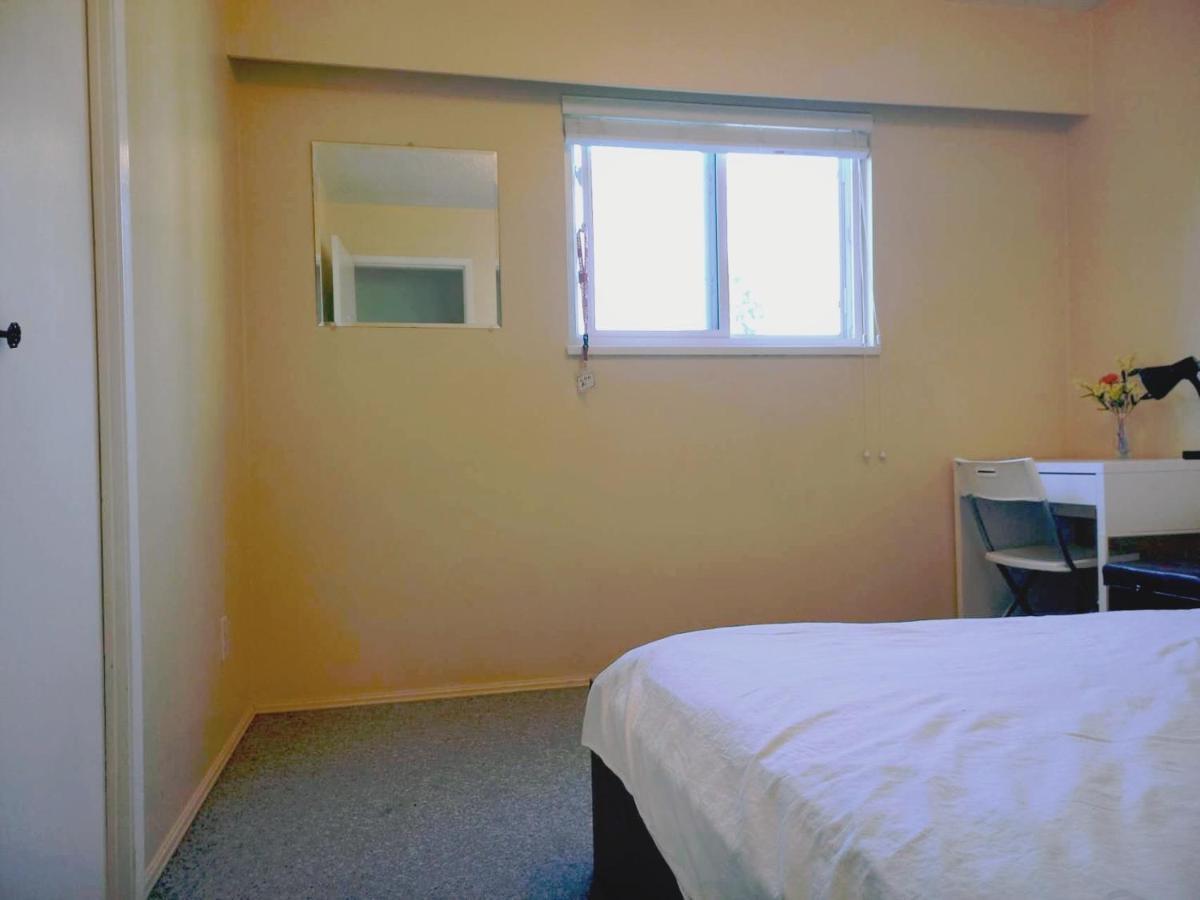 Private Room With Queen Bed In Richmond 202 Dış mekan fotoğraf
